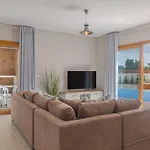 Villa Aqua - Stone