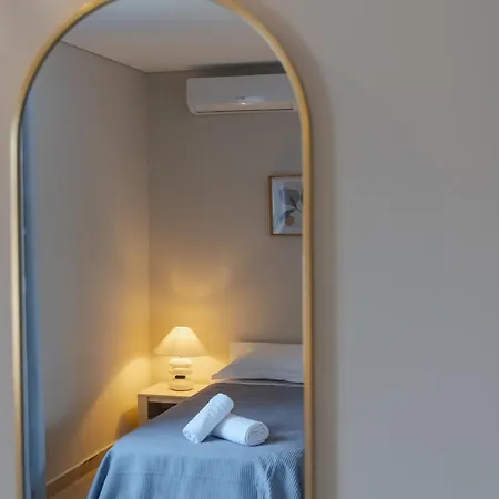 Aqua - Stone Laganas