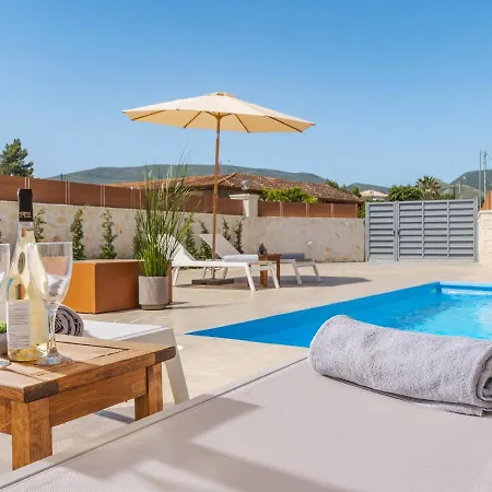 Aqua - Stone Villa Laganas